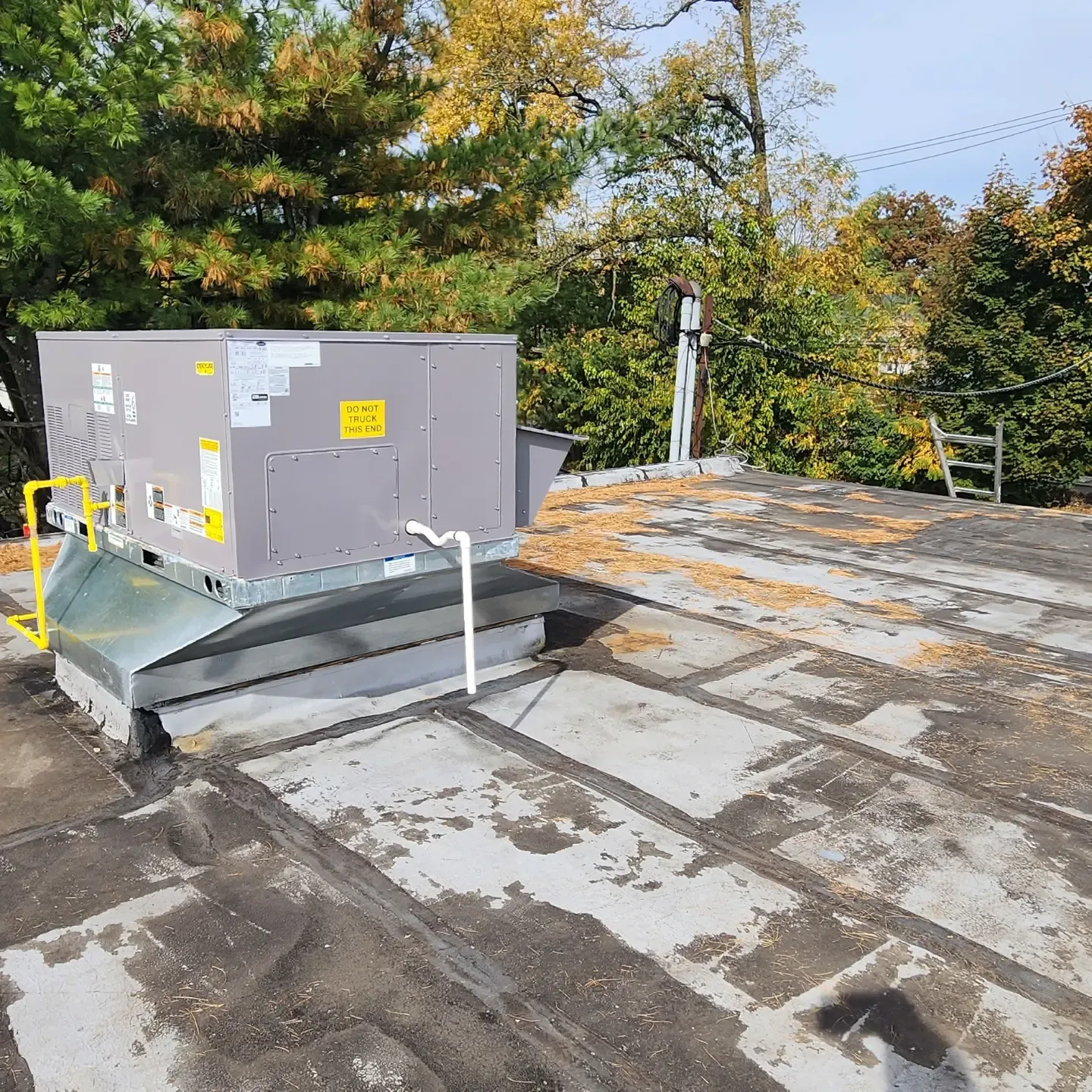 L’Oréal rooftop HVAC, project photo 2