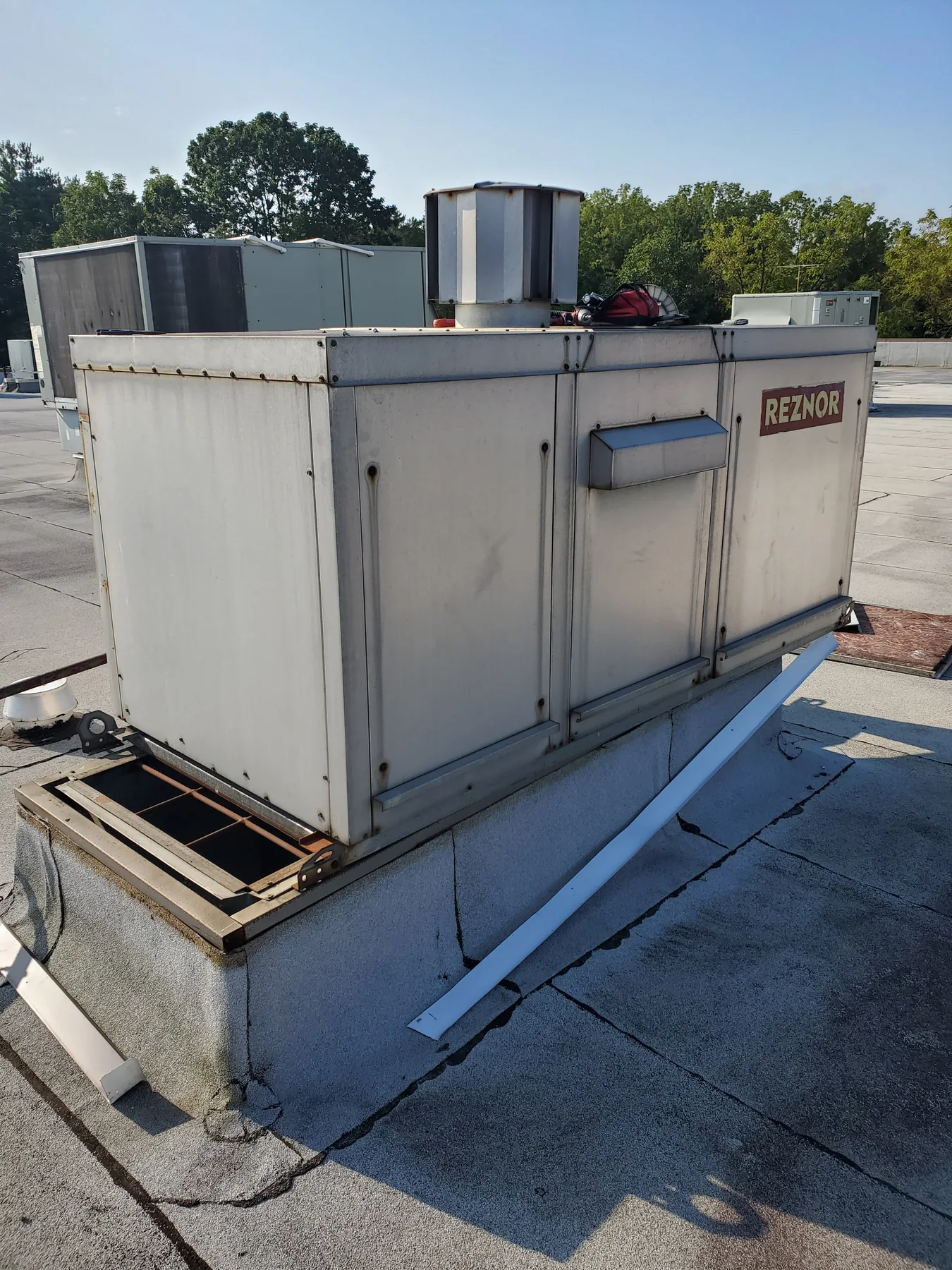 Walgreens rooftop unit, White Plains, project photo 3